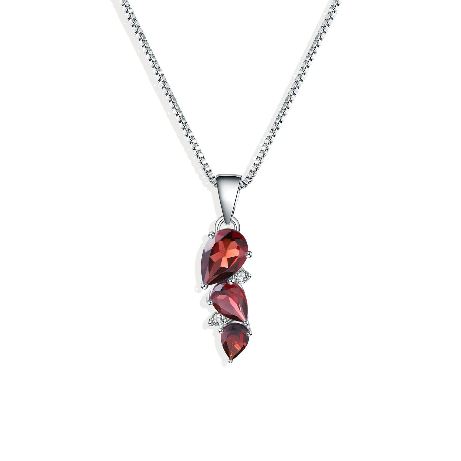 deisgner garnet necklace