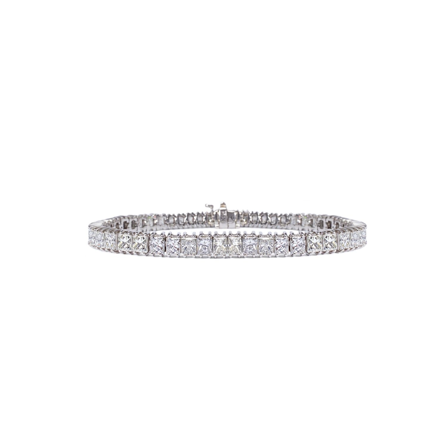 Moissanite tennis bracelet in sterling silver