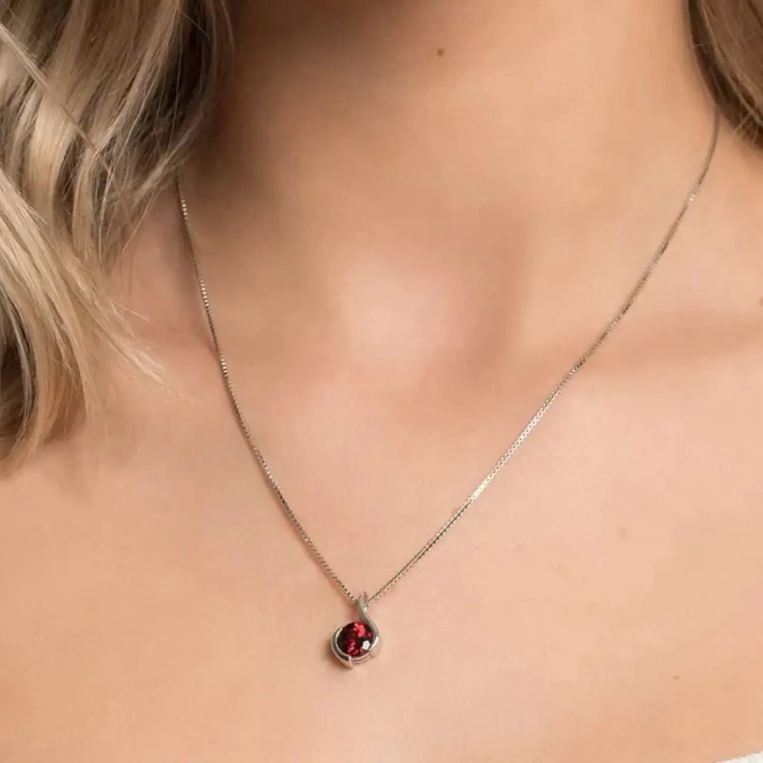 Garnet pendant silver hotsell