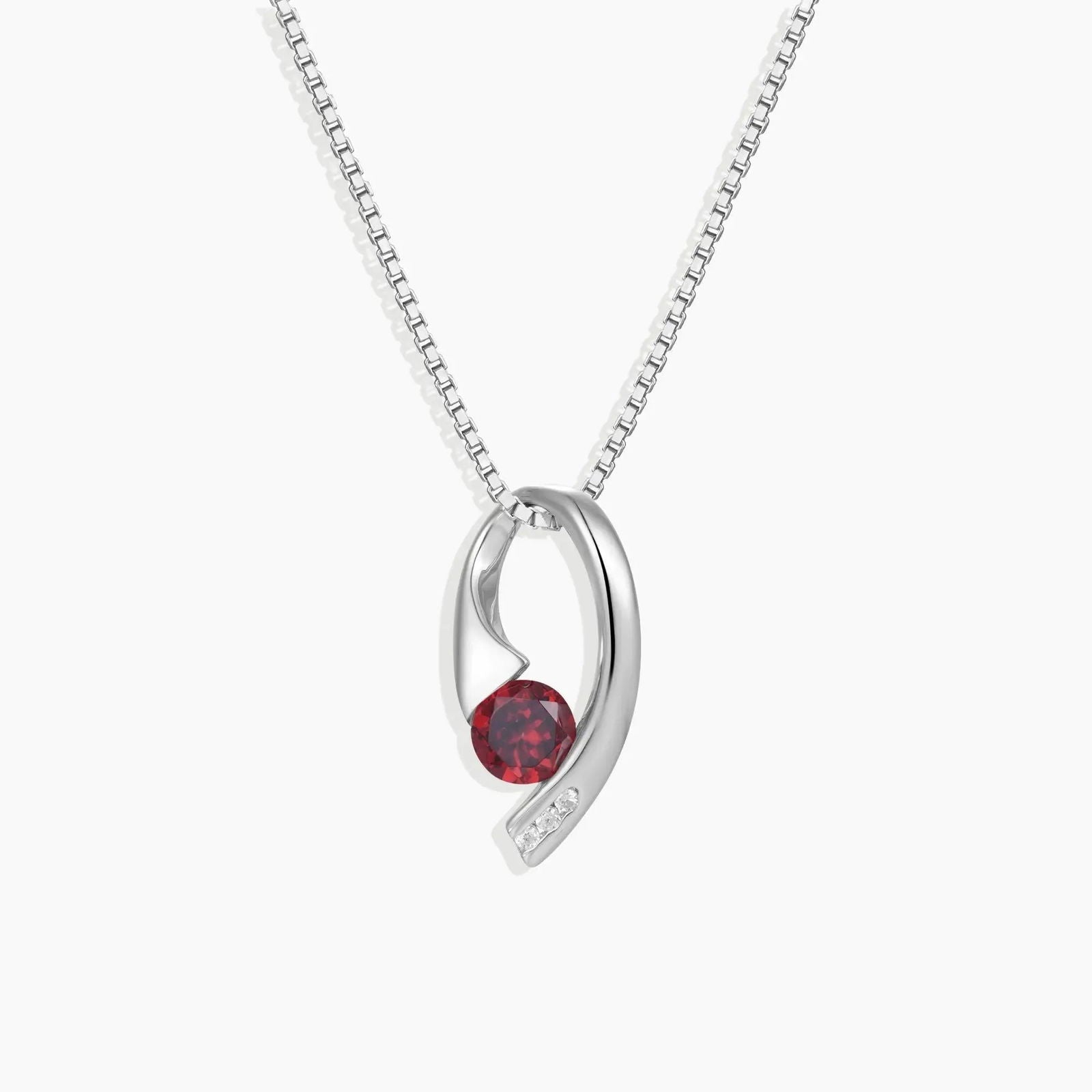 Garnet Rio Pendant Necklace in Sterling Silver - Irosk Australia