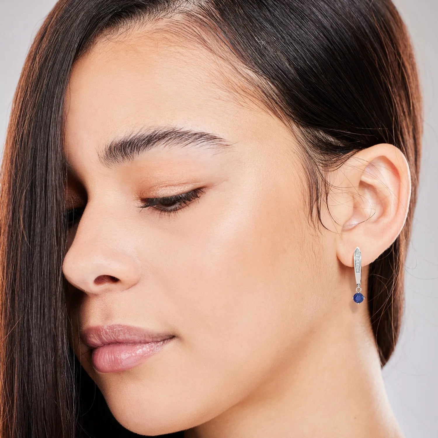 Rhodium-plated sapphire drop earrings in sterling silver