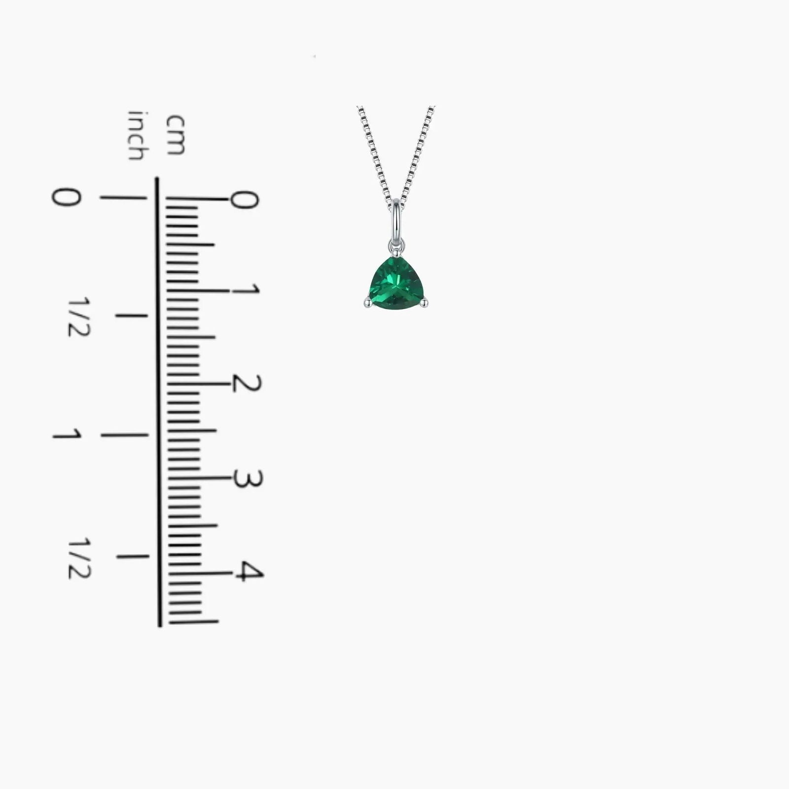 Diagram indicating the pendant’s dimensions and chain length for the emerald trillion necklace.