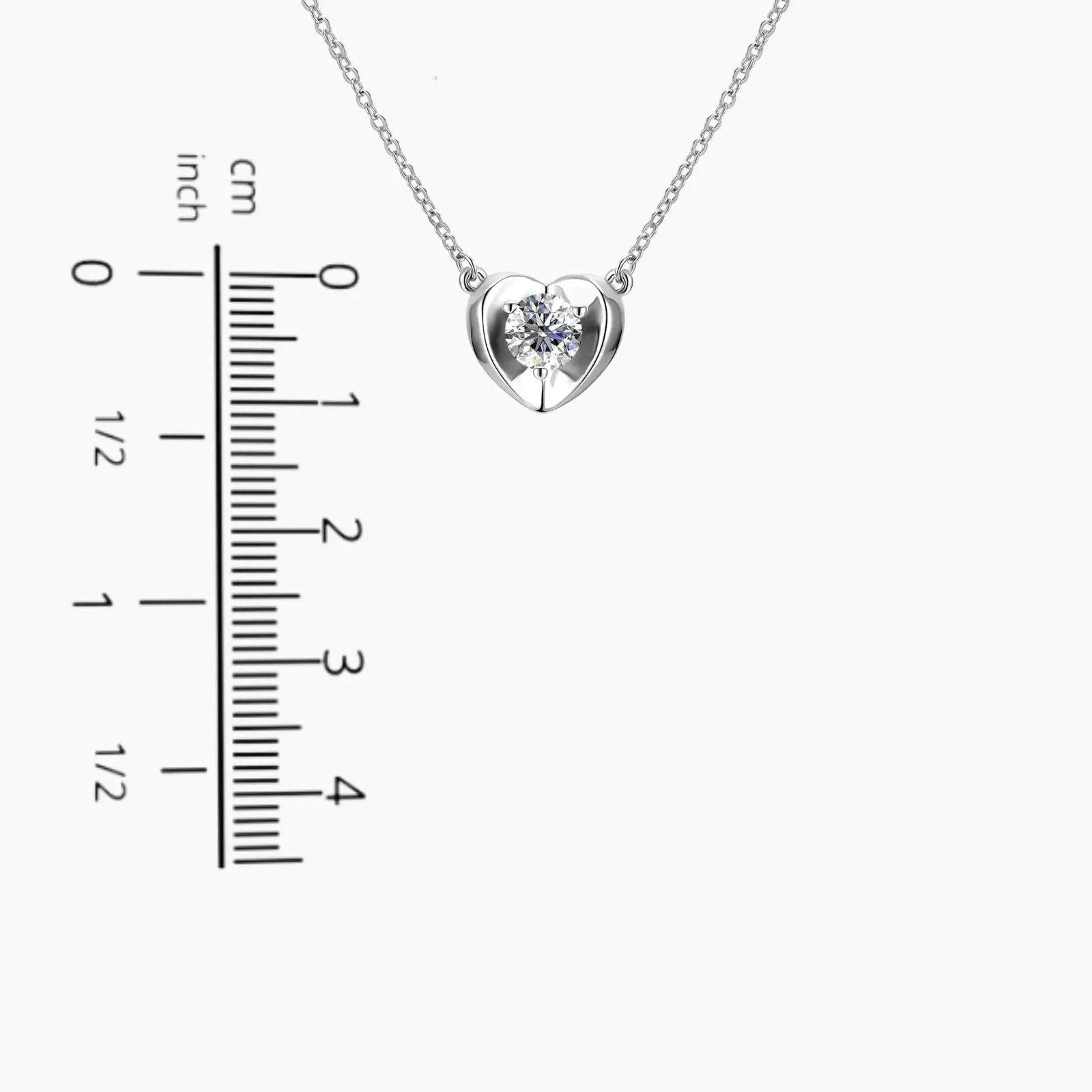 Informational graphic illustrating moissanite’s purity, strength, and eco-friendly benefits, featuring a close-up of the gemstone.