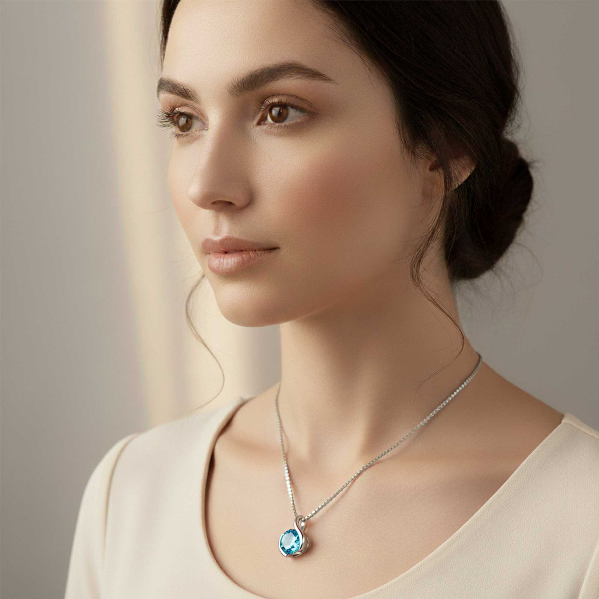 Aquamarine Semi Bezel Pendant Necklace in Sterling Silver | Irosk