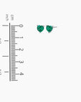 Diagram indicating the dimensions of the heart-shaped emerald stud earrings.