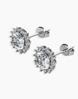 Measurement chart displaying the dimensions of the Sunburst Moissanite Round Stud Earrings, including height and width in centimeters.