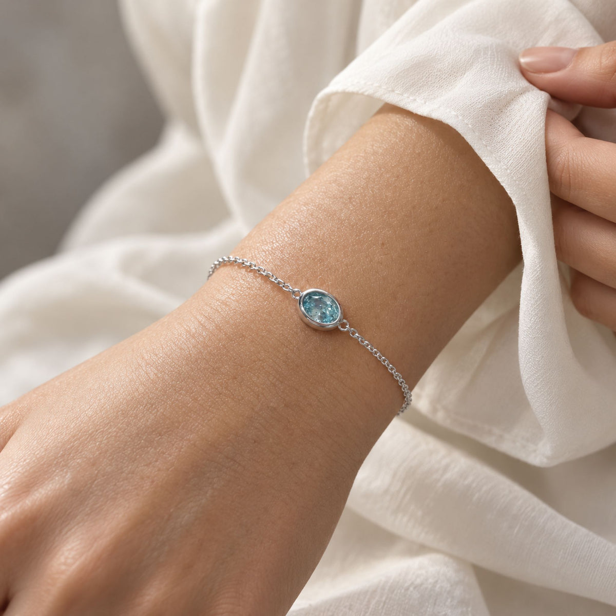 Aquamarine Oval Solitaire Bracelet in Sterling Silver – March Birthstone | Irosk