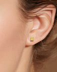 round shape citrine earrings on model