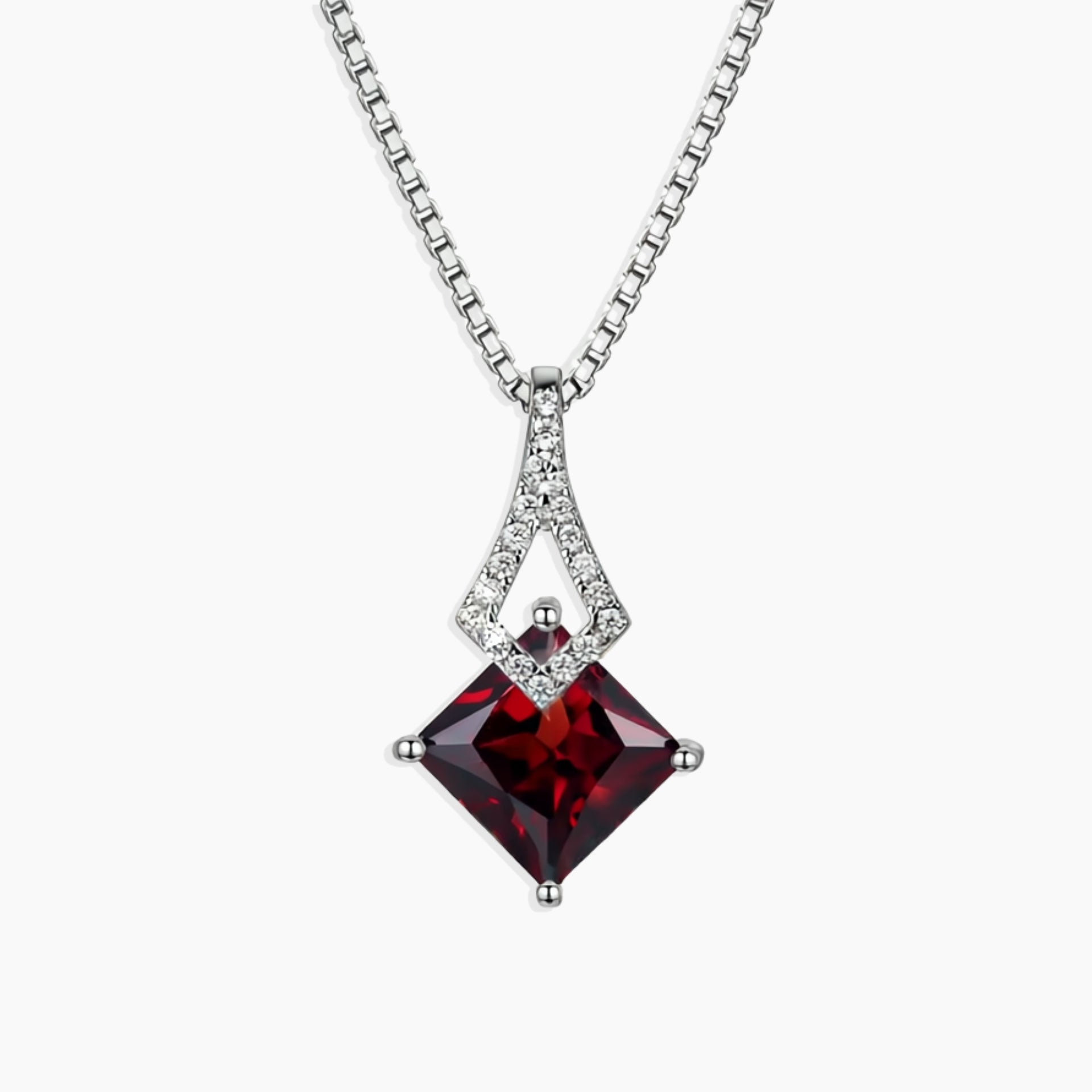 Royal garnet pendant with natural princess-cut stone in rhodium-plated sterling silver – January birthstone necklace
