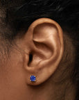 Round-cut sapphire earrings in 925 sterling silver