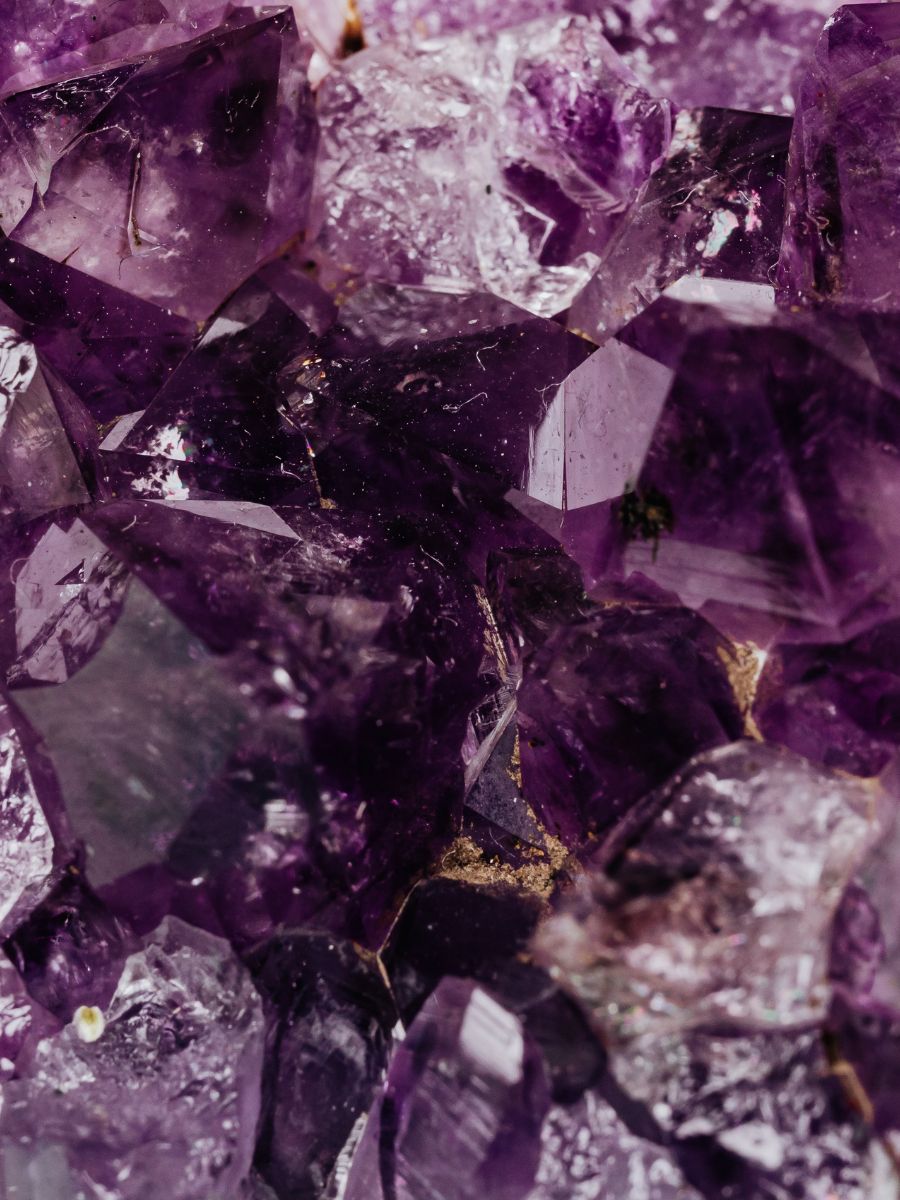amethyst crystal representing February birthstone