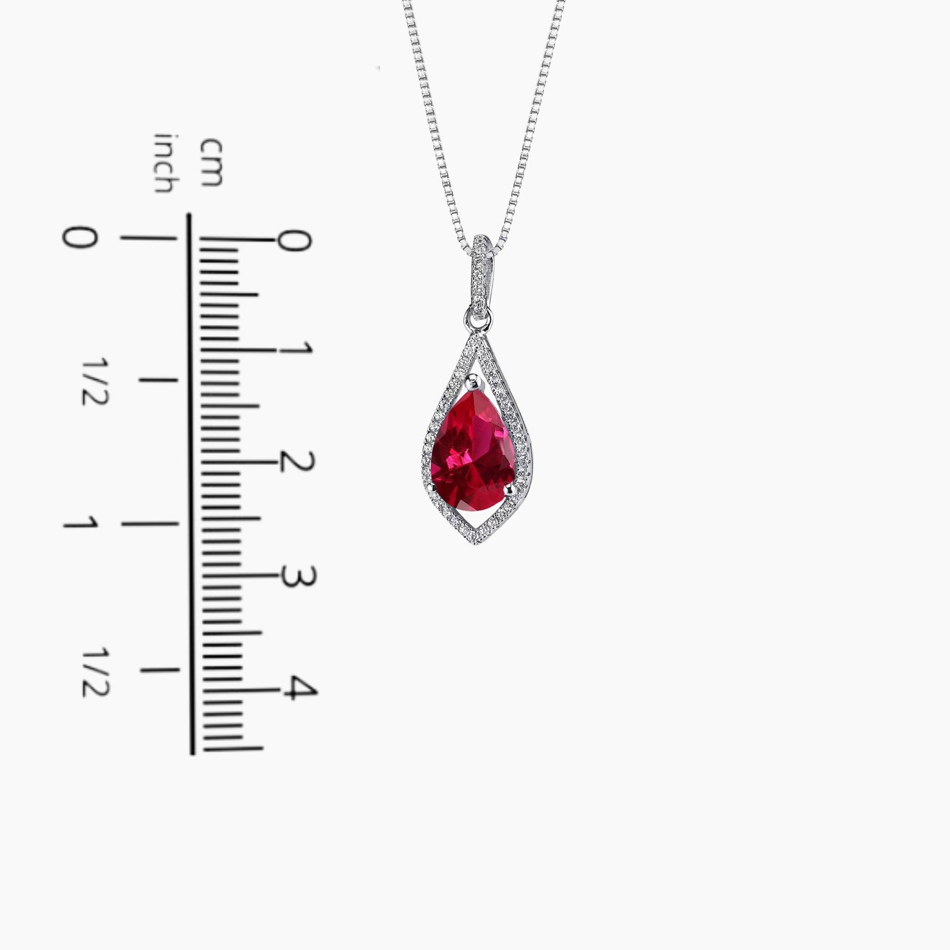  Find your perfect fit with our Solitaire Pendant Necklace sizing guide.